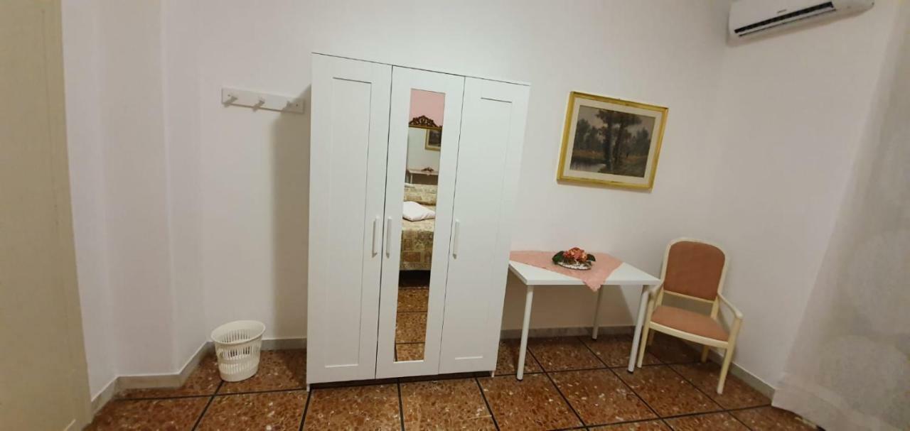 La Casa Di Chiara Roma Exterior foto