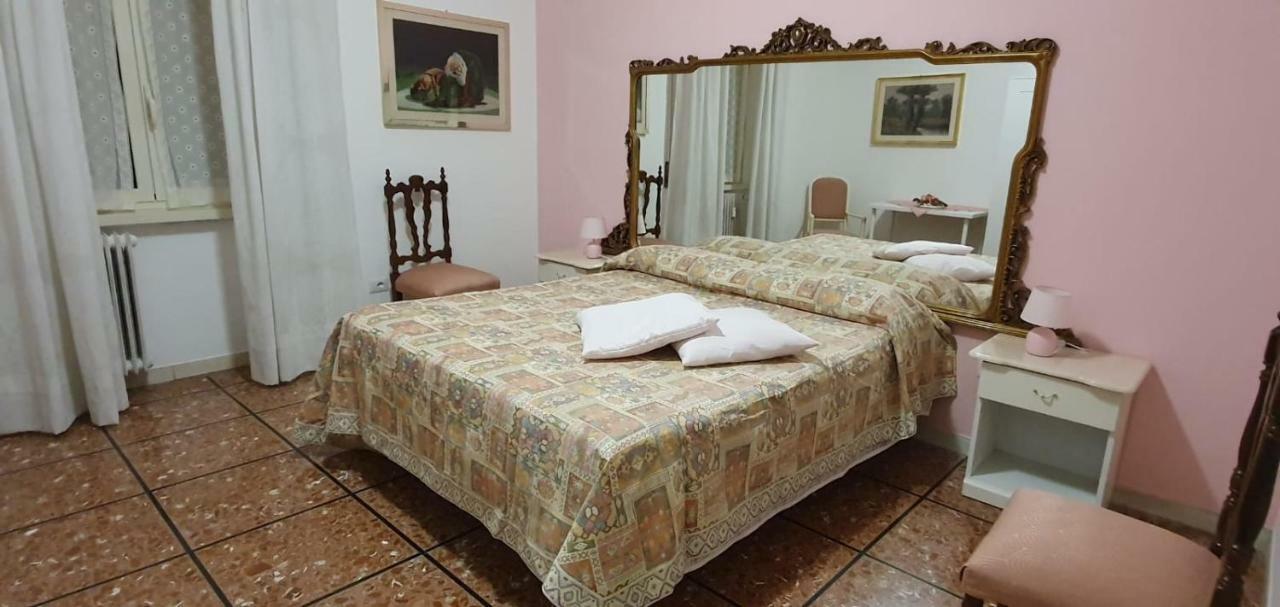 La Casa Di Chiara Roma Exterior foto